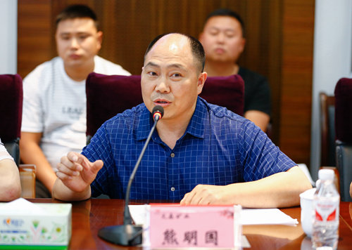 責(zé)任共擔(dān) 利益共享——宜化集團(tuán)召開2019年磷礦供應(yīng)商懇談會(圖7) 責(zé)任共擔(dān) 利益共享——宜化集團(tuán)召開2019年磷礦供應(yīng)商懇談會(圖7)