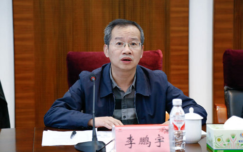 宜昌市審計(jì)局局長(zhǎng)李鵬宇一行到宜化集團(tuán)調(diào)研(圖3) 宜昌市審計(jì)局局長(zhǎng)李鵬宇一行到宜化集團(tuán)調(diào)研(圖3)