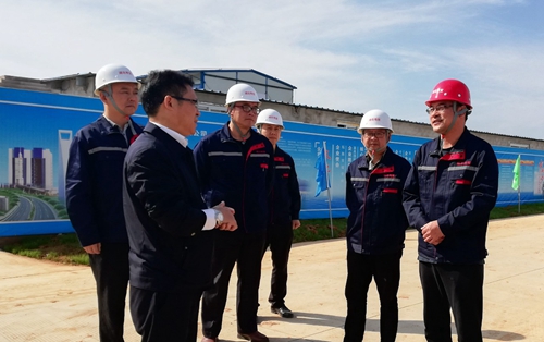 王大真深入股份公司新項(xiàng)目現(xiàn)場(chǎng)并召開(kāi)技改項(xiàng)目評(píng)審會(huì)(圖2) 王大真深入股份公司新項(xiàng)目現(xiàn)場(chǎng)并召開(kāi)技改項(xiàng)目評(píng)審會(huì)(圖2)