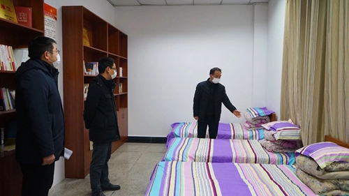 周金平到楚星公司、松滋肥業(yè)檢查疫情防控情況(圖2)