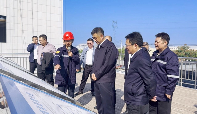 黑龍江省供銷合作社理事會主任趙勵(lì)軍、倍豐集團(tuán)董事長徐陽一行到訪宜化集團(tuán)