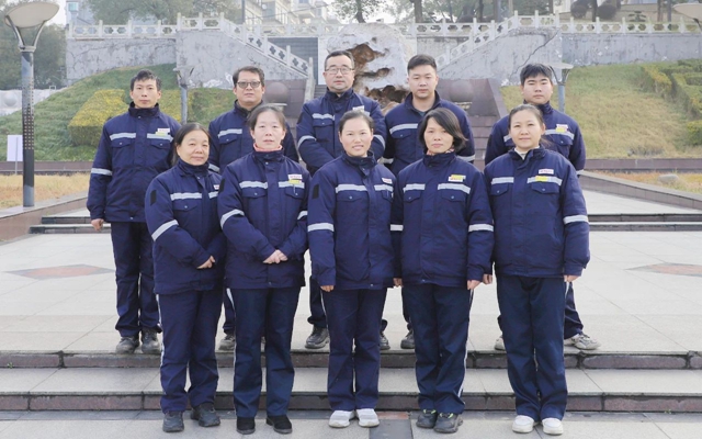 喜報(bào)！全國(guó)表彰，股份公司猇亭片區(qū)電解四班榜上有名！