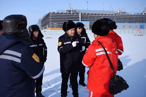 宜昌市領(lǐng)導(dǎo)王應(yīng)華、王大真一行到新疆宜化調(diào)研走訪